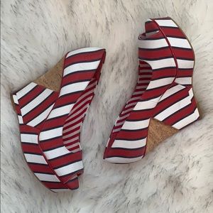 🇺🇸 Gianni Bini Wedges